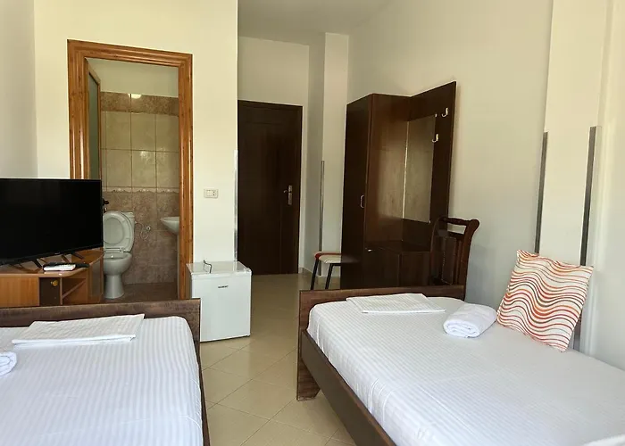 Trifoni Hotel *