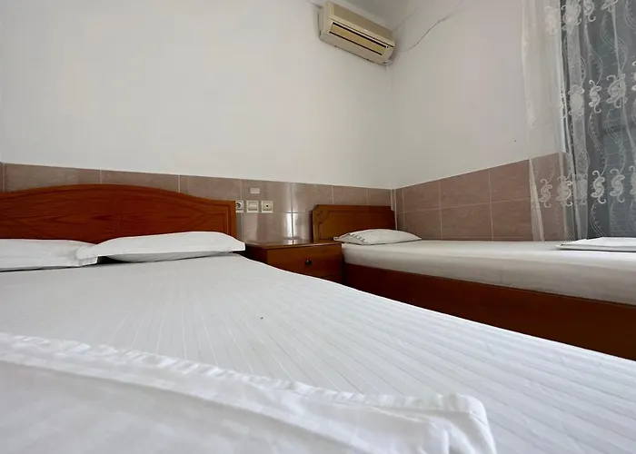 Trifoni Hotel *
