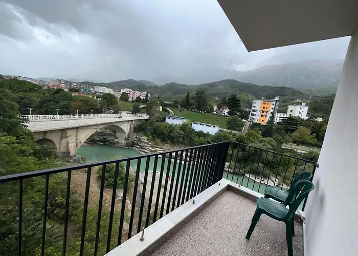 Hotel Trifoni *