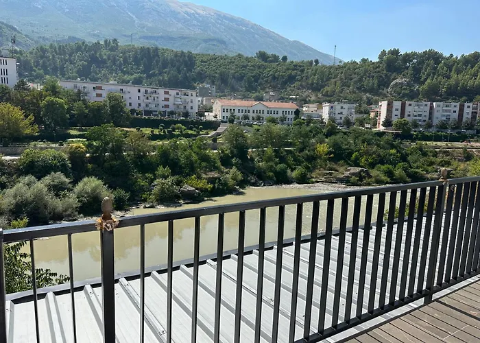 Trifoni Hotel *