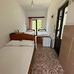 Hotel Trifoni *