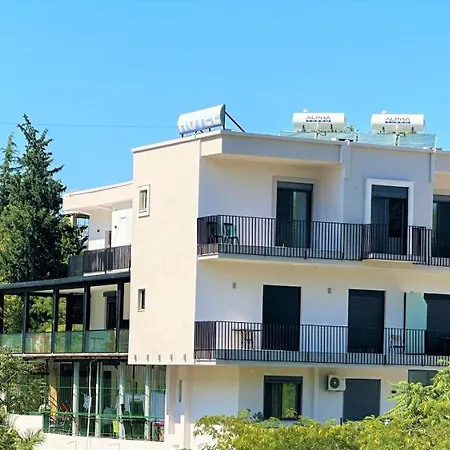 Hotel Trifoni Përmet