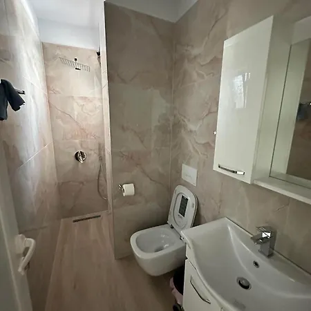 Hotel Trifoni *